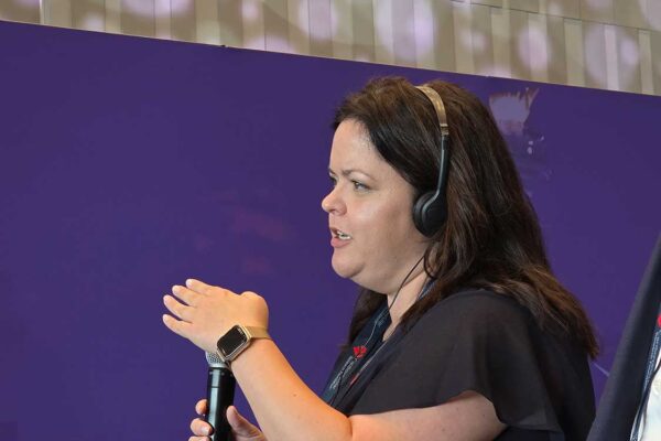 New-York-Valves-Stephanie-Sellers-002