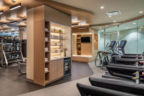 wi-yvrwi-fitness-center-32880-35107_Classic-Hor