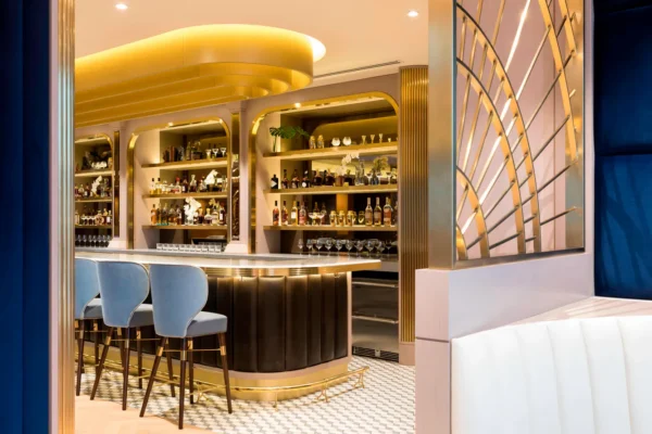 yvrwi-h-tasting-6182-hor-clsc