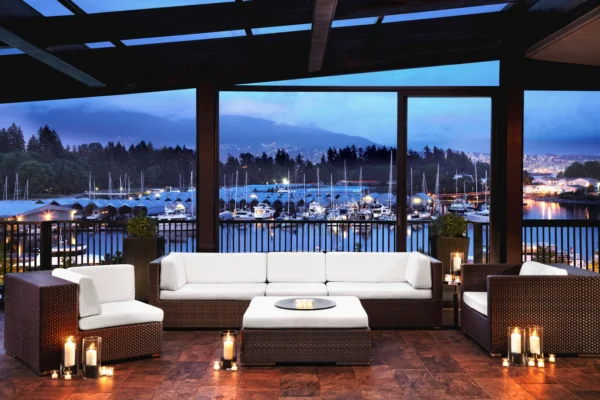 yvrwi-patio-3732-hor-clsc