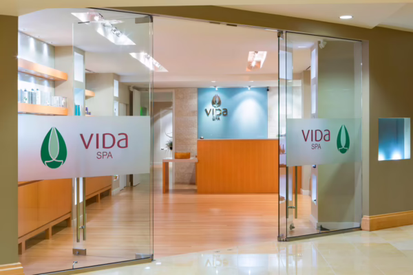 yvrwi-vida-spa-2277-hor-clsc